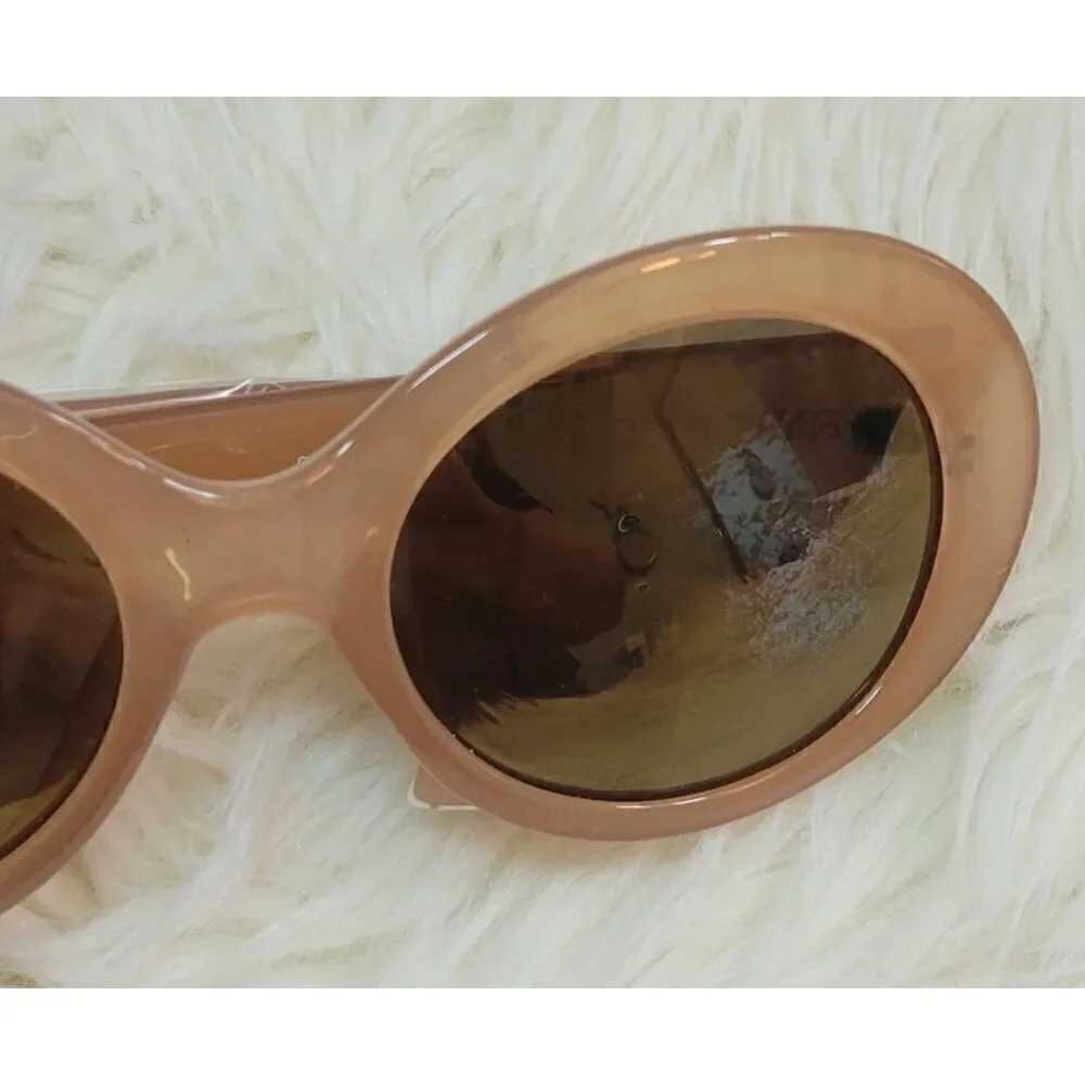 Frye and Co. Women's Oval Sunglasses New *cosmetic tint defect